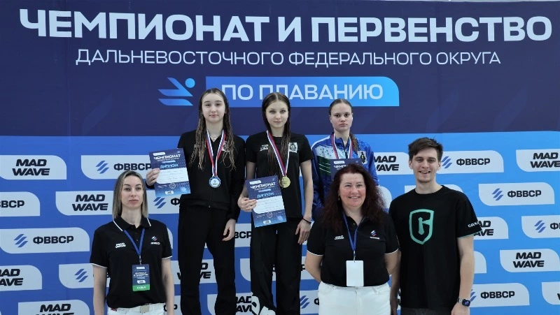 Сахалинские пловцы взяли пять медалей на чемпионате и первенстве ДФО