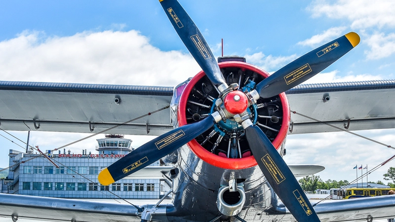 Польские путешественники на биплане приземлились на Сахалине