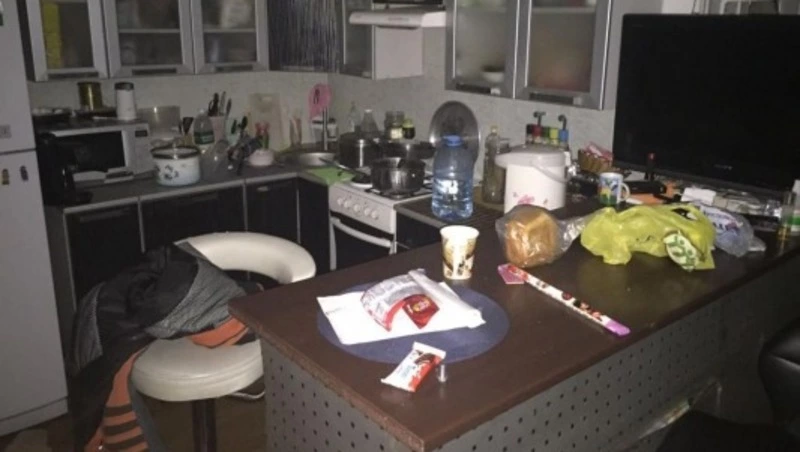 Появились фото с места обнаружения тел троих мужчин и ребенка на Сахалине