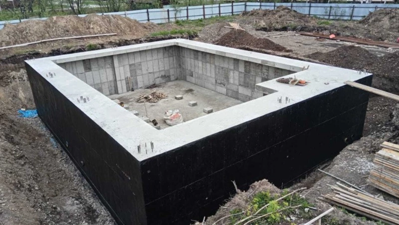 Два резервуара для чистой воды установили в Смирныховском округе