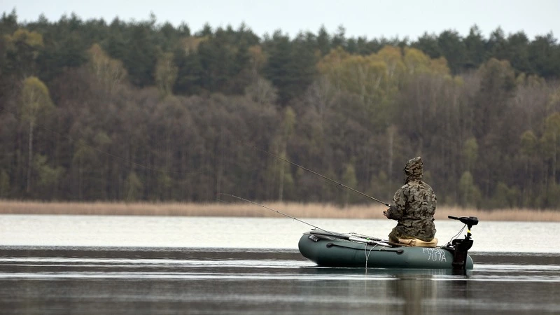 В ФСБ напомнили о больших штрафах за незаконный улов лососей и крабов