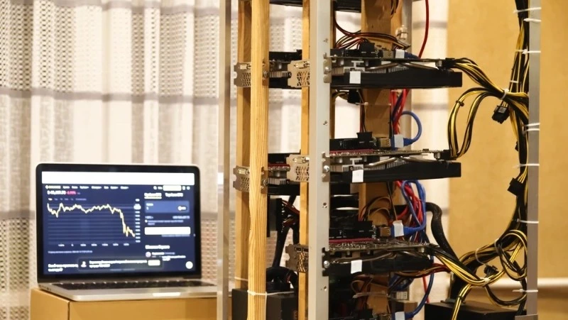На Сахалине в 2025 году выросло количество майнинговых ферм 