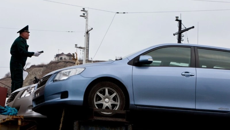 Арест автомобиля заставил сахалинца погасить долг по налогам