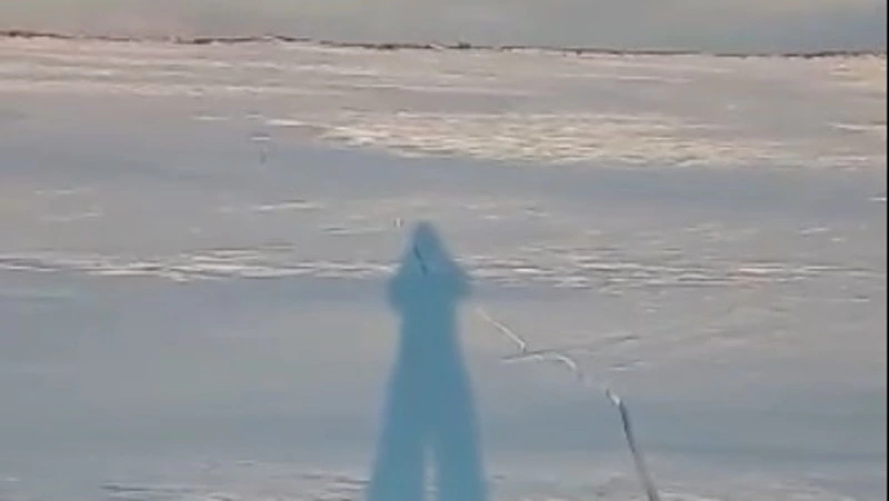 Путешественник из Хабаровска в одиночку добрался до поселка на Сахалине через пролив