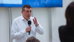Валерий Лимаренко провел встречу с представителями бизнес-сообщества островного региона