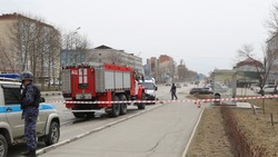 Остановку в Южно-Сахалинске оцепили спасатели из-за подозрительного предмета
