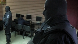 На Сахалине Росгвардия штурмом взяла подпольное казино