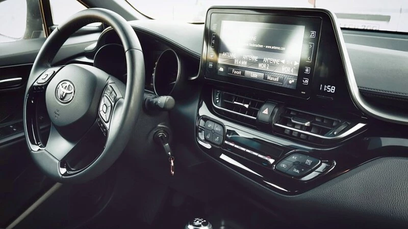 Toyota просит сахалинцев добровольно отдать автомобили