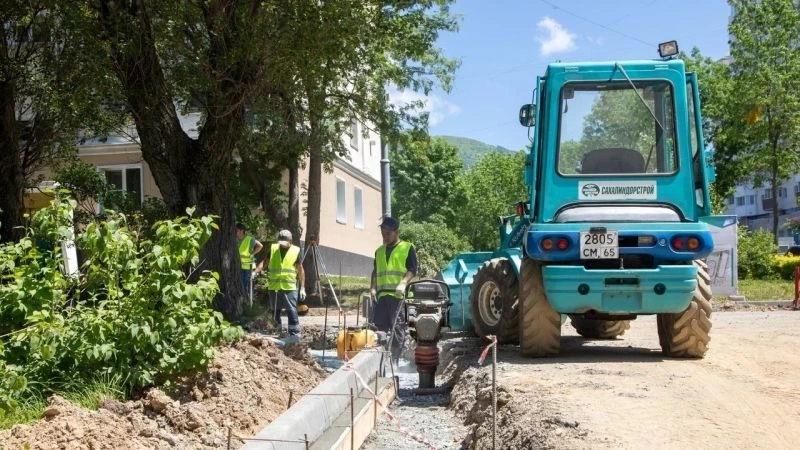 328 дворов уже отремонтировали в Южно-Сахалинске