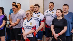 Команда Сахалинской облдумы обыграла налоговиков в состязаниях по настольному теннису