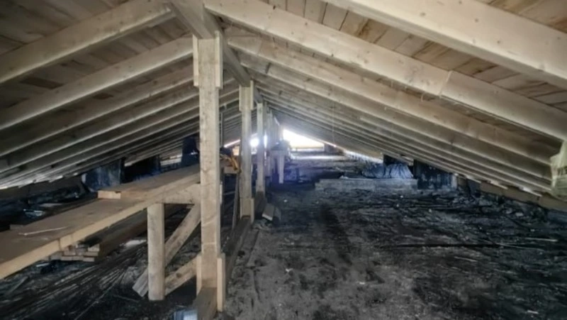 В Александровске-Сахалинском заканчивают капремонт пострадавшего от пожара дома