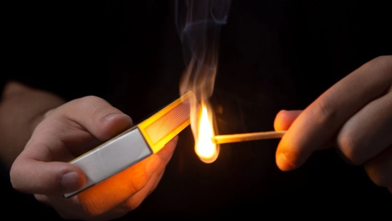 Пироман из Холмска ответит в суде за поджог на полмиллиона рублей