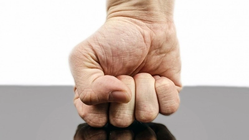 Работника кафе на Сахалине будут судить за смерть клиента