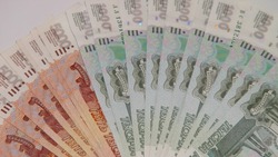 Суд отправил сахалинца в колонию на 2,3 года за кражу 200 тысяч рублей