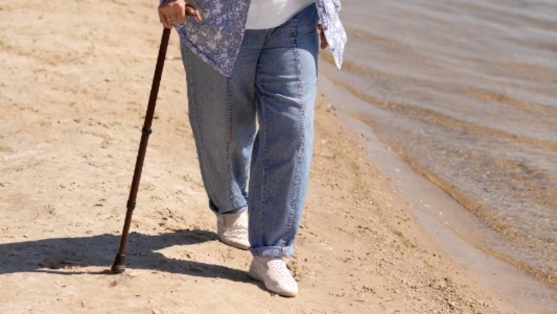 Инвалиду в Холмском районе предоставят протез после обращения в суд