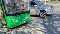 «Подверг опасности младенца»: водитель рано закрыл двери автобуса в Южно-Сахалинске