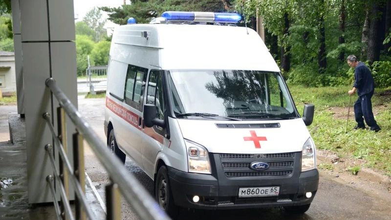 На Сахалине пьяный водитель без прав перевернулся на Toyota. Один человек погиб