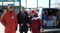 В приют для животных Южно-Сахалинска привезли корм для четвероногих