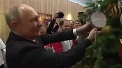 Владимир Путин подарит поездку на Байкал жительнице Сахалина на акции «Елка желаний»