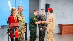 Тысячи сахалинцев приняли участие в мероприятиях ко Дню Героев Отечества