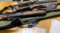 Двоим браконьерам из Охи аннулировали охотничьи билеты и изъяли оружие