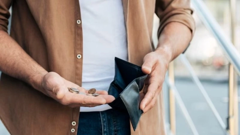 Житель Южно-Сахалинска вернул долг своей знакомой после вмешательства полиции 