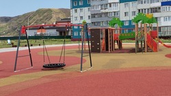 Вандалы в Невельске разворотили «свежую» детскую площадку