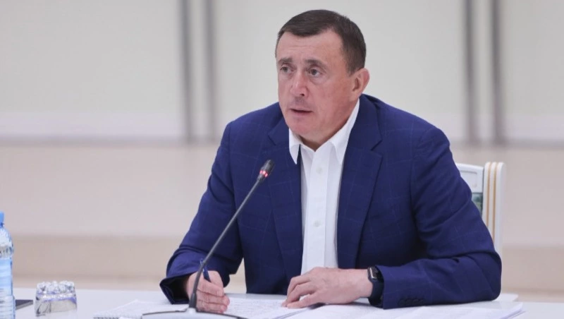 Губернатор Валерий Лимаренко провел очередную встречу с пациентами в Южно-Сахалинске