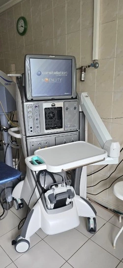 В Сахалинской областной больнице ввели в строй аппарат для проведения офтальмологических операций