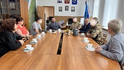 Мэр Александровск-Сахалинского района встретился с прибывшими на Сахалин отпускниками