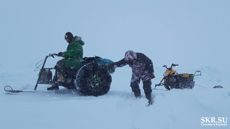 Шерегеш снегоходы. Школьник на снегоходе. Урюм сахалин снегоход. Снегоходный маршрут «мицульский хребет. Катания на снегоходах.