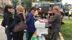 Чиновники Южно-Сахалинска не могут зайти в три квартиры обгоревшего дома на улице Ленина