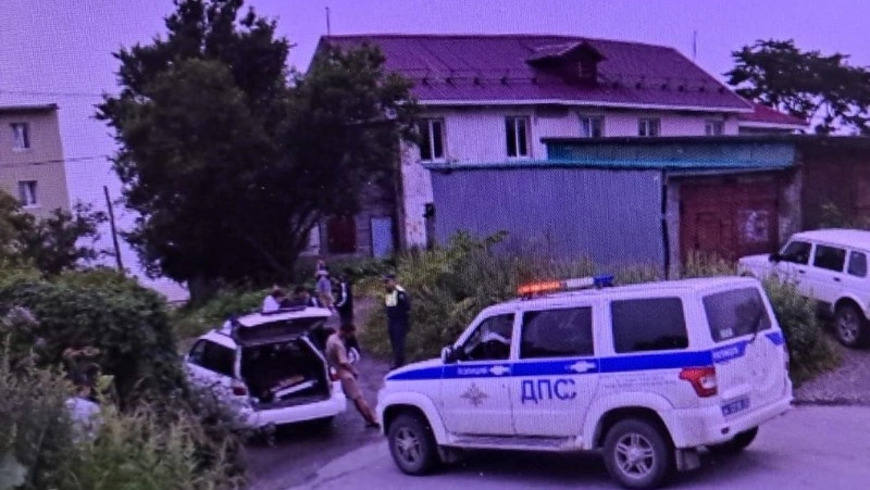 Сотрудники ГАИ задержали водителя с наркотиками в Холмске