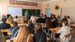 Психолог рассказал о вреде курения школьникам Южно-Сахалинска 