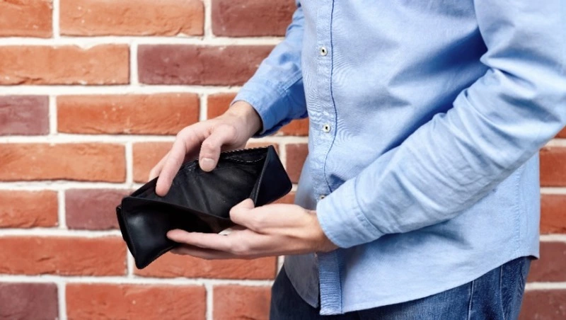 Директор фирмы в Южно-Сахалинске не заплатил сотруднику 702 тысячи рублей