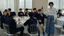 Сахалинская облбиблиотека провела для китайских атлетов традиционные русские мастер-классы 