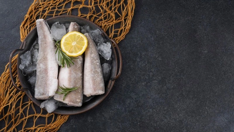 Самую крупную партию минтая за 2023 год отправили с Сахалина в Китай через Ванино