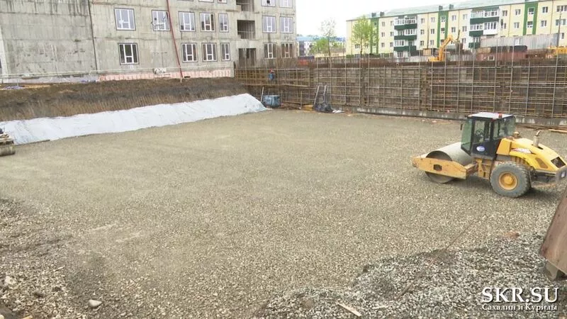 Жители Макаровского и Поронайского районов приходят на стройплощадки и дают советы рабочим