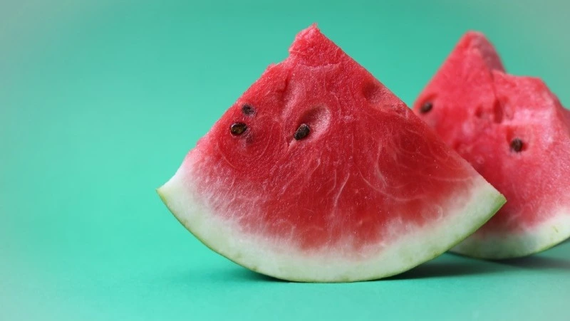 Жителям Сахалина рассказали 10 лайфхаков по выбору спелого и вкусного арбуза 