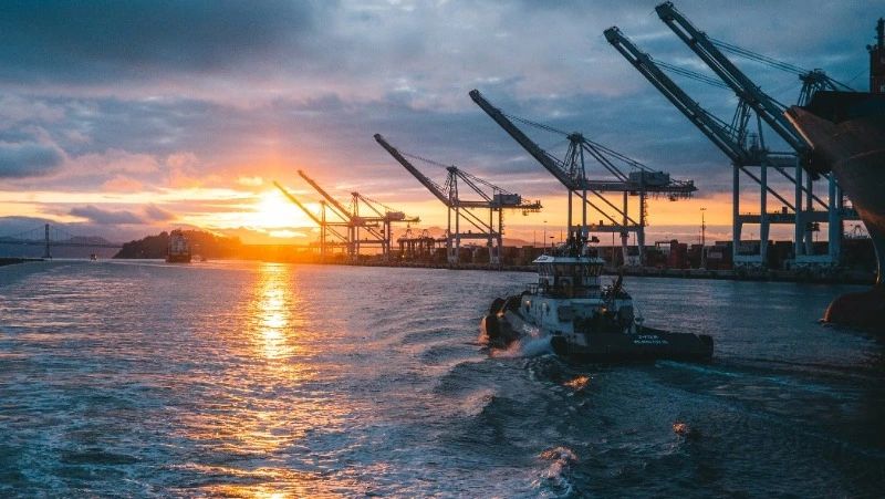 США запретили импорт нефти и газа из России