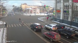 Два светофора на улицах Южно-Сахалинска перевели в режим желтого мигания 9 декабря