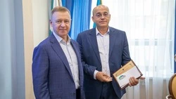 Татьяна Суржа и Андрей Степин получили премию администрации Южно-Сахалинска