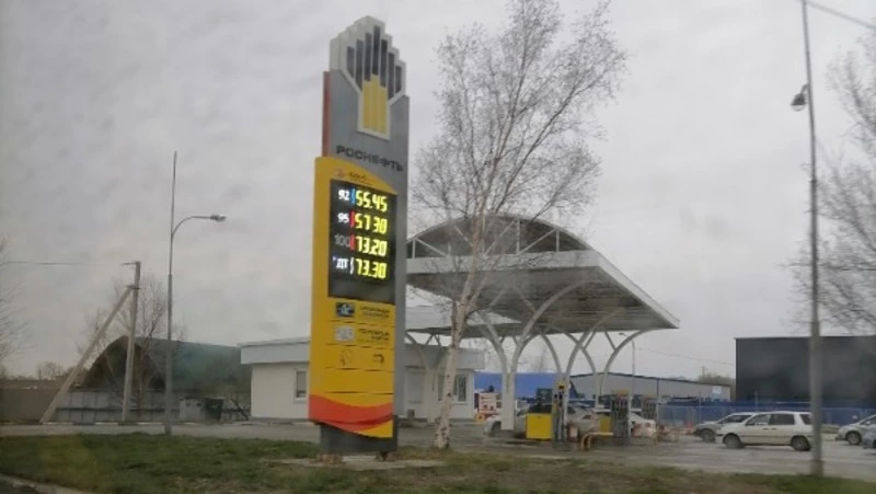 Нефтяники «порадовали»: бензин и дизельное топливо на Сахалине подорожали на 30 копеек 