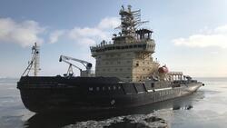 Ледокол «Москва» обеспечит безопасный путь для газовозов и танкеров к порту Пригородное