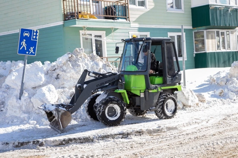 Жесткие сроки расчистки тротуаров и дорог в Южно-Сахалинске поставил губернатор. Дата