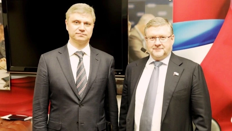 Депутат Госдумы обсудил с главой РЖД обновление поездов на Сахалине