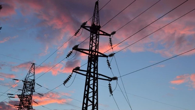 В дома сахалинцев полностью вернулось электричество после циклона             