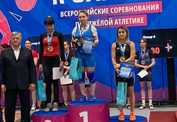 Четыре золотых медали завоевали на всероссийских стартах тяжелоатлеты из Сахалина