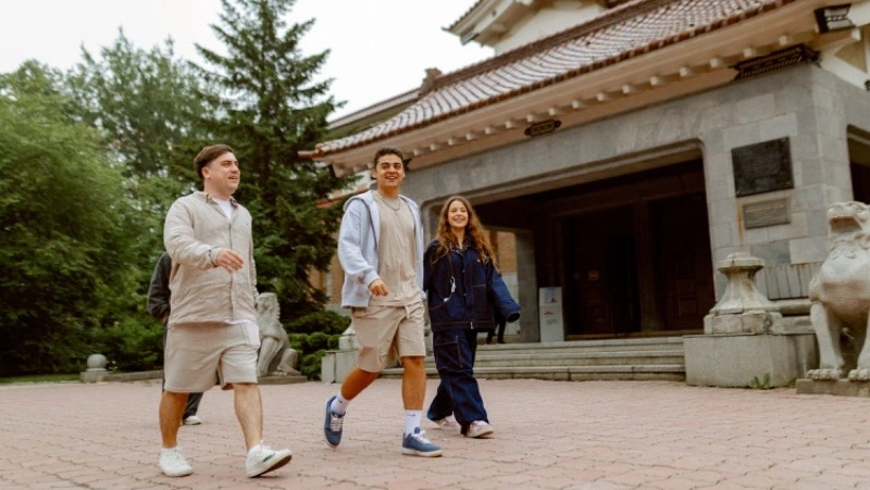 Путешествие на «край света»: на Сахалине прошли съемки проекта VK Места