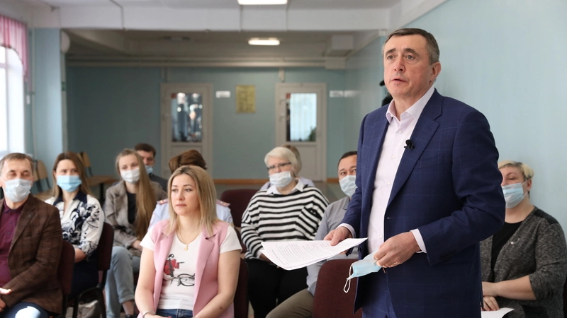 Возмущенные родители написали сахалинскому губернатору около 200 вопросов о дистанционке